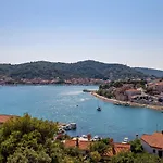 Apartment Apartments By The Sea Tisno, Murter - 3209 *