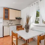 Apartments By The Sea Tisno, Murter - 3209