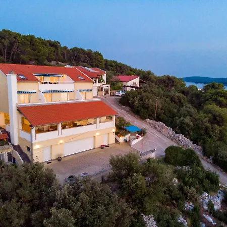 公寓 By The Sea Tisno, Murter - 3209 迪斯诺