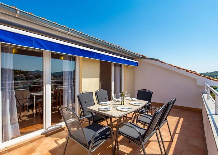 Apartman By The Sea Tisno, Murter - 3209 *